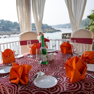 Divine-Rishikesh-River-Side-Banquet3